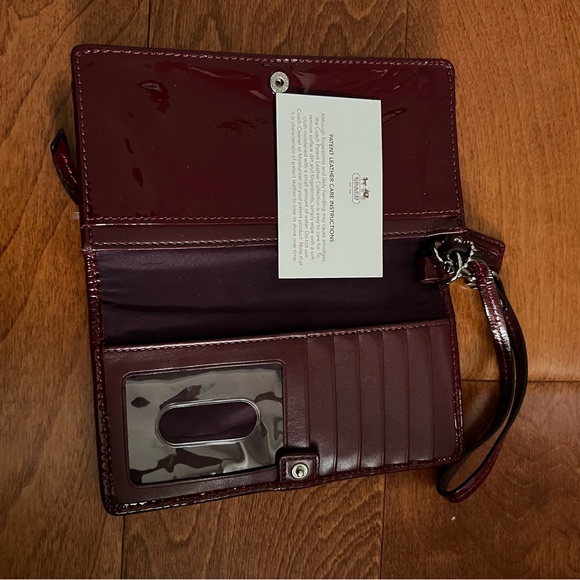 Coach Patent Red Leather Water/Wristlet - Picture 5 of 7